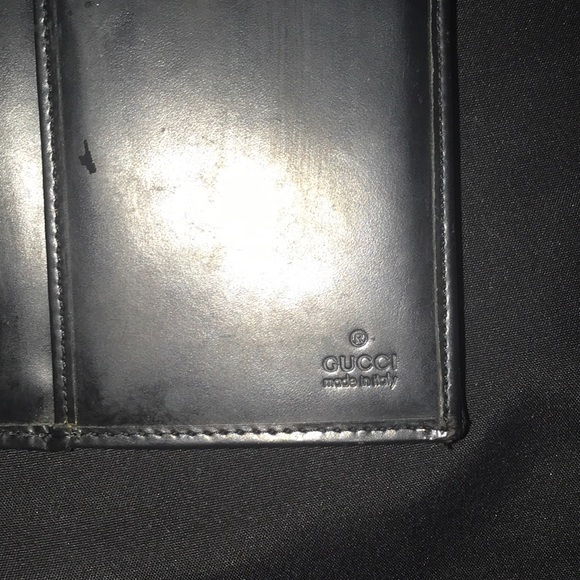 Used Woman’s Gucci Wallet—Please Read Description. - Picture 5 of 8
